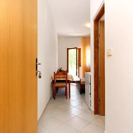 With Parking Space Rovanjska, Paklenica - 6209 *