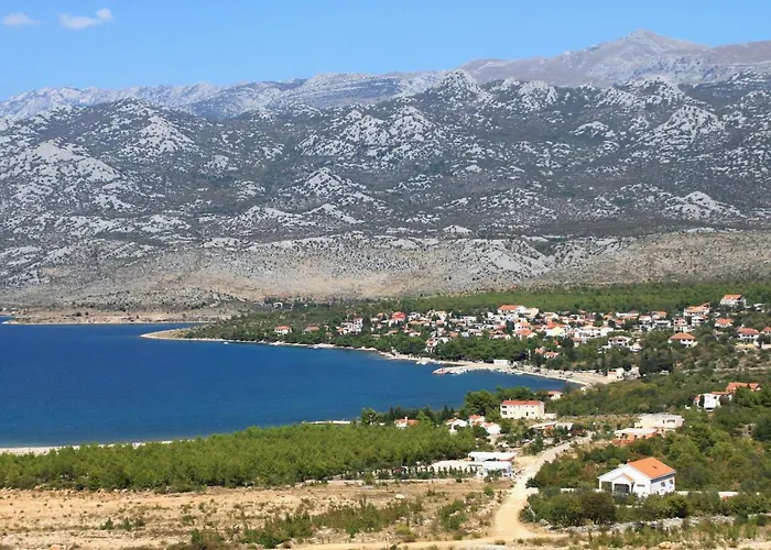 With Parking Space Rovanjska, Paklenica - 6209 Апартаменты Рованьска
