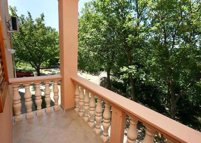 Апартаменты With Parking Space Rovanjska, Paklenica - 6209 *