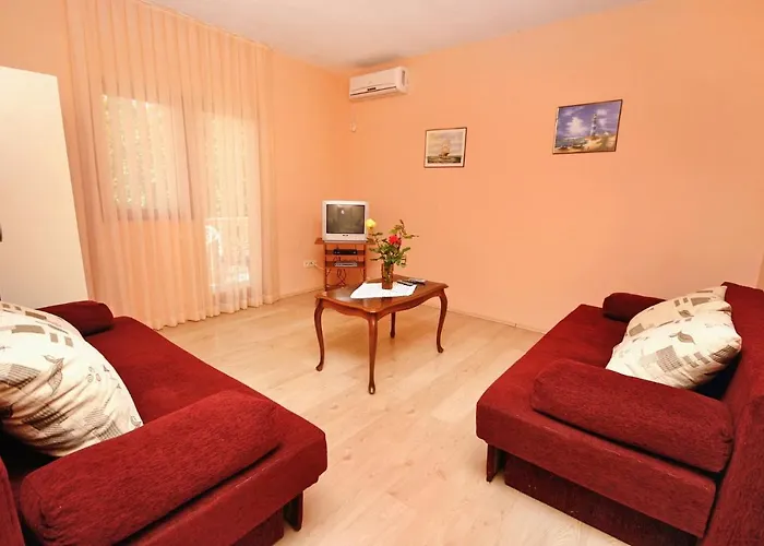 Διαμέρισμα With Parking Space Rovanjska, Paklenica - 6209 Rovanjska