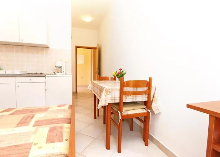 With Parking Space Rovanjska, Paklenica - 6209 *